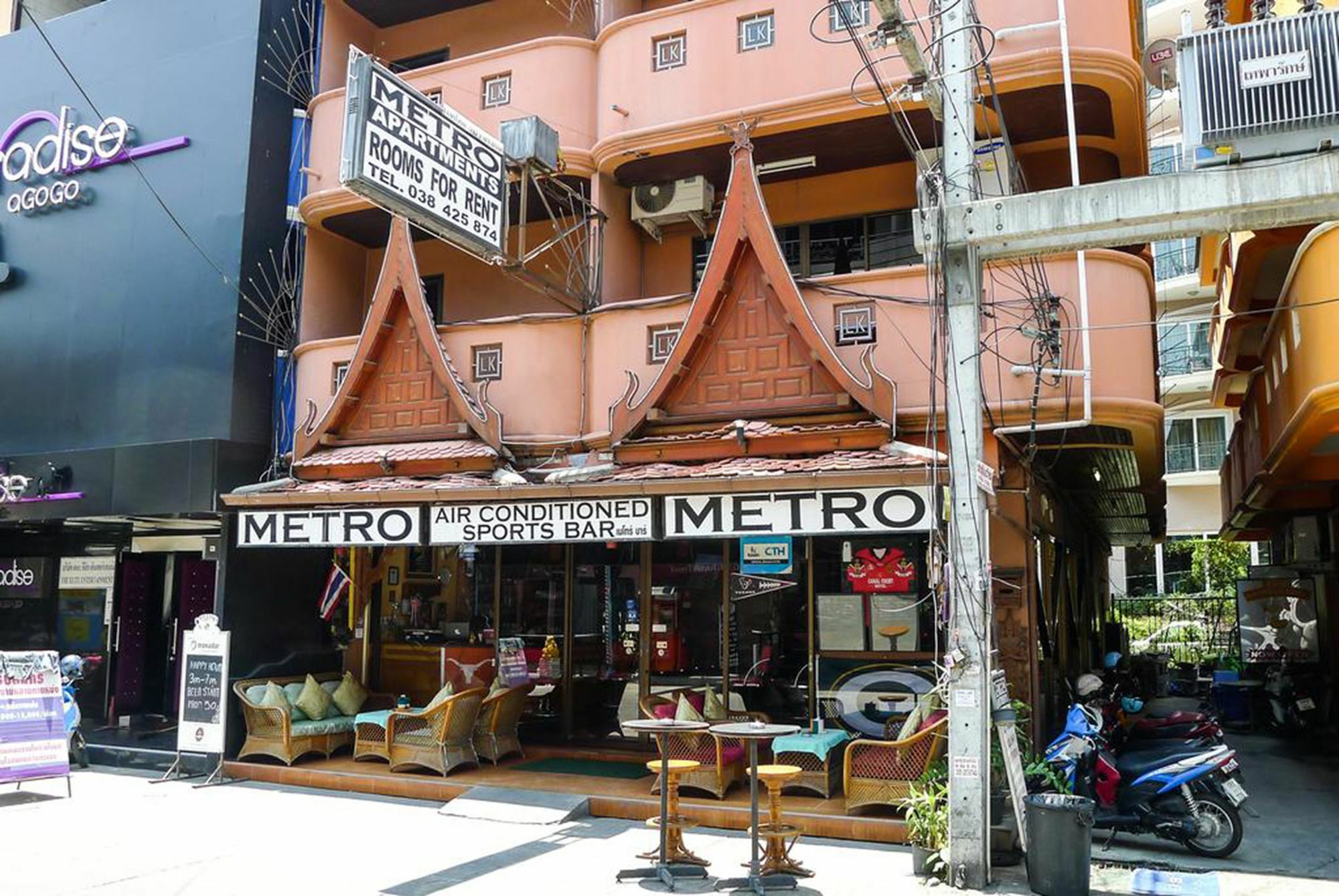 Metro Apartments Pattaya Exteriör bild